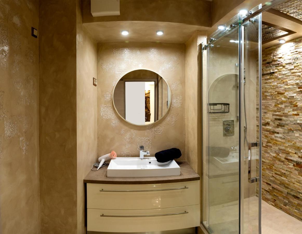 Dream Apartman 2 With Free Parking Дьор Екстериор снимка