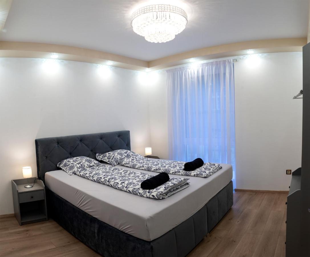 Dream Apartman 2 With Free Parking Дьор Екстериор снимка